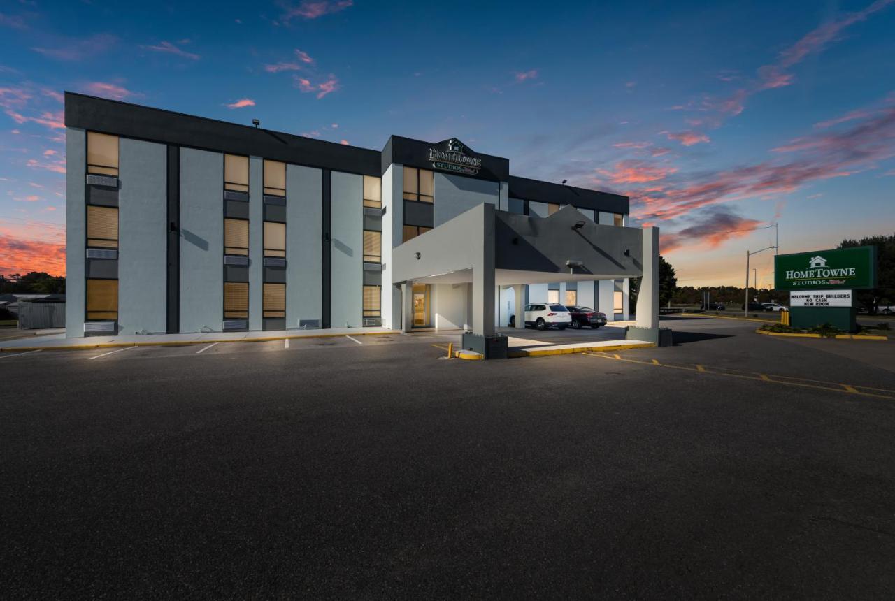 Hometowne Studios By Red Roof Newport News - Hampton West エクステリア 写真